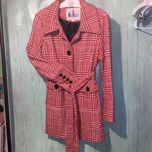 Opening act coat size large